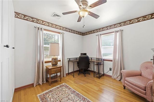 625 Brandywine DR, Newport News, VA 23602