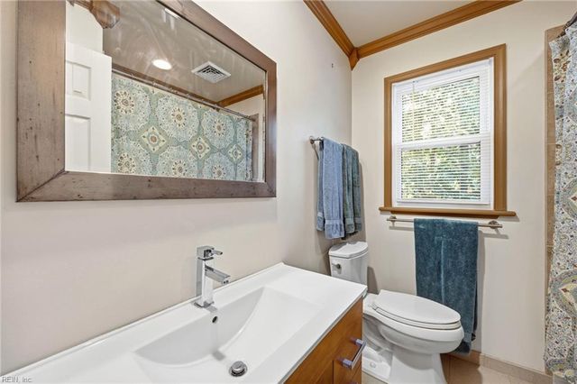 625 Brandywine DR, Newport News, VA 23602