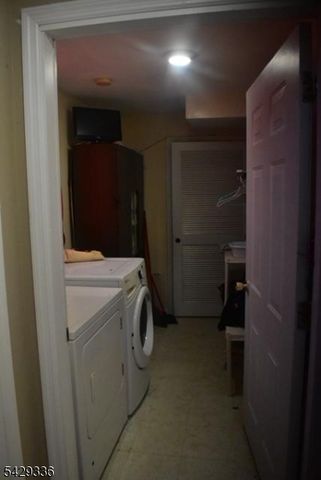 511 Broadway, Elizabeth City, NJ 07206