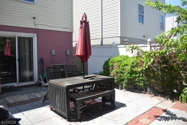 511 Broadway, Elizabeth City, NJ 07206