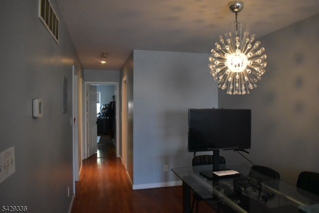 511 Broadway, Elizabeth City, NJ 07206
