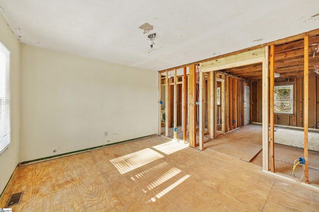 213 Elder Street, Greenville, SC 29607