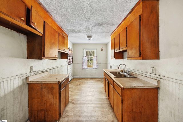 213 Elder Street, Greenville, SC 29607