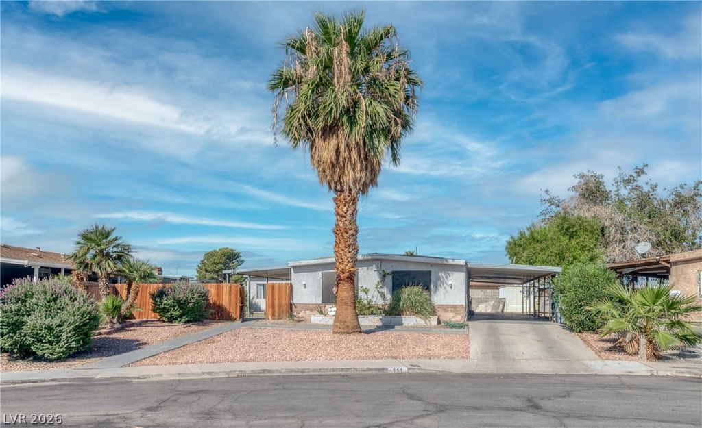 111 Sir Arthur Drive, Las Vegas, NV 89110 — exterior