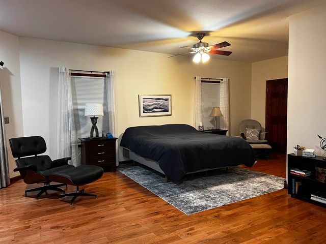 5942 E Houston Road, Woodlawn, IL 62898