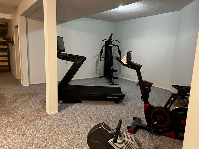 5942 E Houston Road, Woodlawn, IL 62898