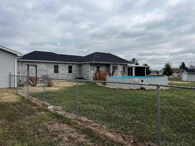 5942 E Houston Road, Woodlawn, IL 62898