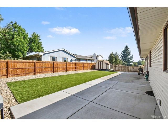 1066 Pinyon Dr, Windsor, CO 80550