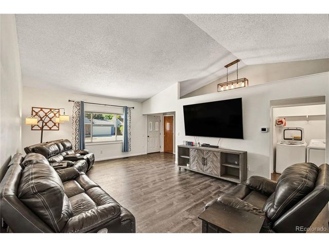 1066 Pinyon Dr, Windsor, CO 80550