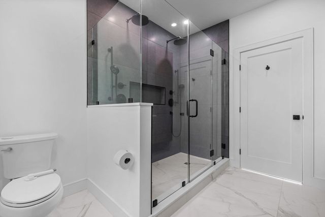 1917 Commonwealth Ave 1917, Newton, MA 02466