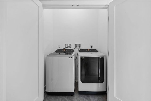 1917 Commonwealth Ave 1917, Newton, MA 02466