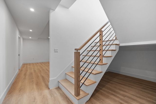 1917 Commonwealth Ave 1917, Newton, MA 02466