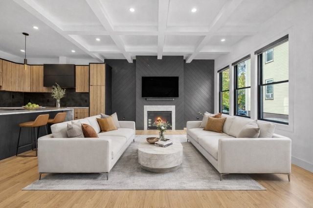 1917 Commonwealth Ave 1917, Newton, MA 02466