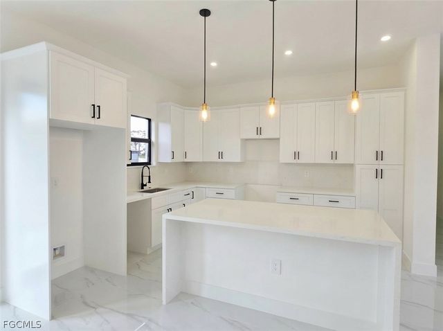 761 Roma AVE S, Lehigh Acres, FL 33974