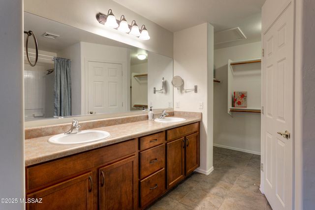 776 W Calle Ormino, Sahuarita, AZ 85629