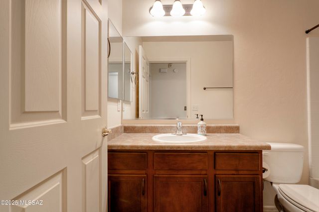 776 W Calle Ormino, Sahuarita, AZ 85629