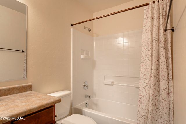 776 W Calle Ormino, Sahuarita, AZ 85629