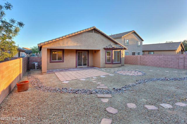 776 W Calle Ormino, Sahuarita, AZ 85629