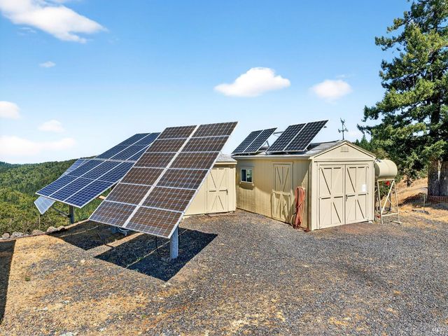 5650 High Point Rd, Willits, CA 95490