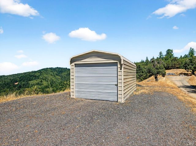 5650 High Point Rd, Willits, CA 95490