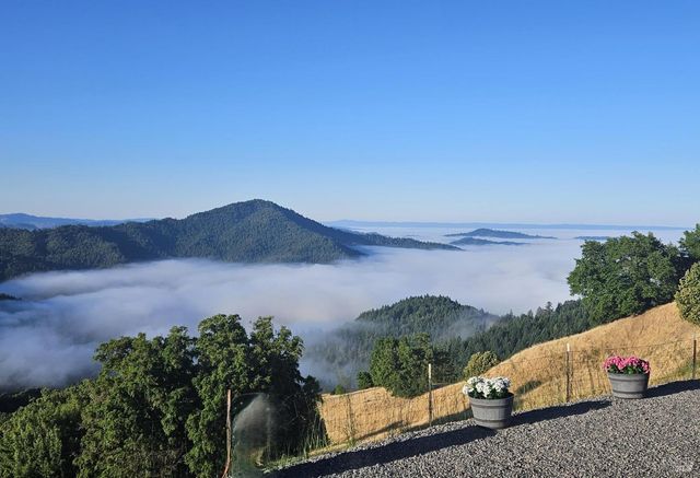 5650 High Point Rd, Willits, CA 95490