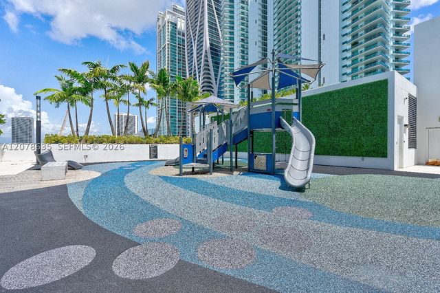 851 NE 1st Ave 3007, Miami, FL 33132