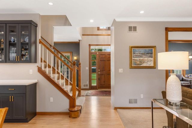 1600 Starbridge DRIVE, Brookfield, WI 53005