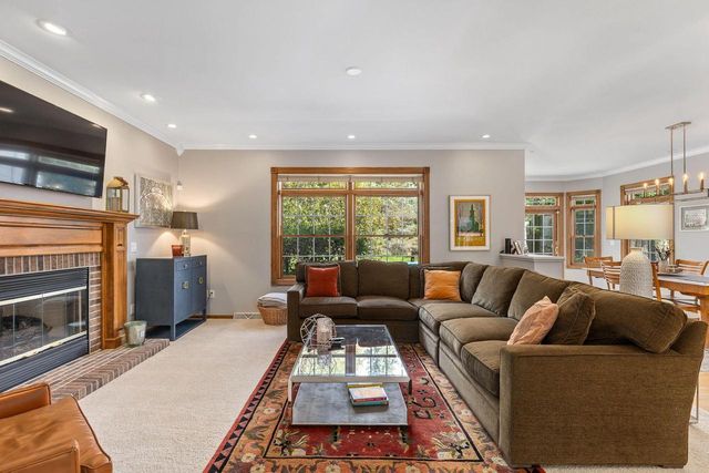 1600 Starbridge DRIVE, Brookfield, WI 53005