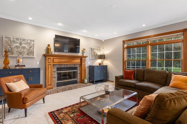 1600 Starbridge DRIVE, Brookfield, WI 53005