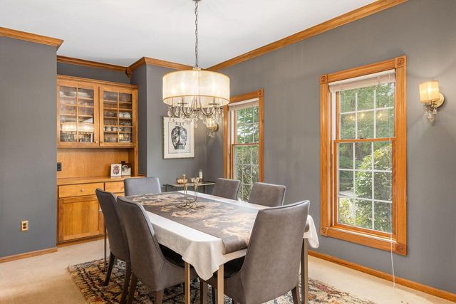 1600 Starbridge DRIVE, Brookfield, WI 53005