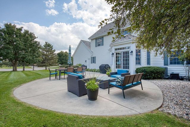1600 Starbridge DRIVE, Brookfield, WI 53005