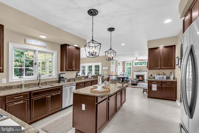 8 FALLING WATER CT, Reisterstown, MD 21136