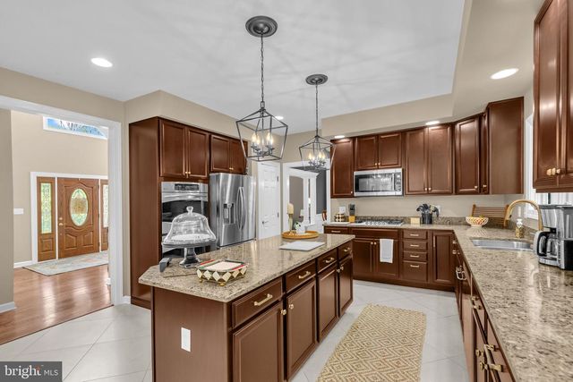 8 FALLING WATER CT, Reisterstown, MD 21136