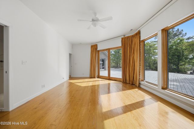 211 Beech Point Boulevard, Hertford, NC 27944