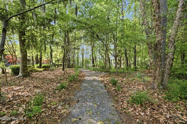 211 Beech Point Boulevard, Hertford, NC 27944