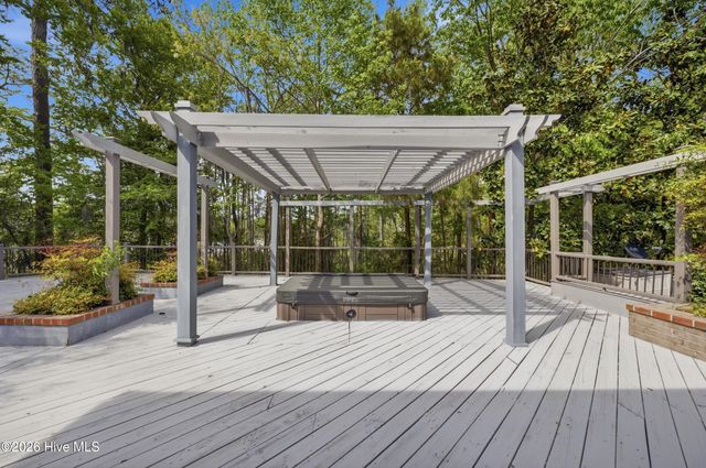 211 Beech Point Boulevard, Hertford, NC 27944