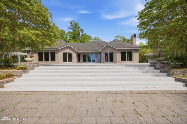 211 Beech Point Boulevard, Hertford, NC 27944