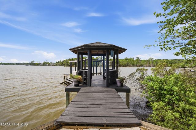 211 Beech Point Boulevard, Hertford, NC 27944