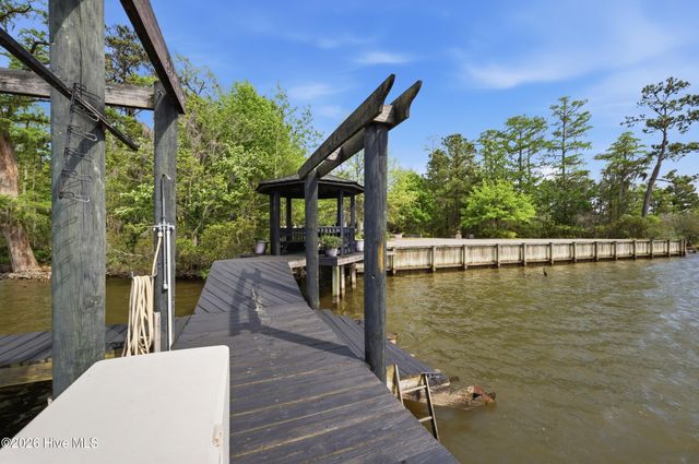 211 Beech Point Boulevard, Hertford, NC 27944
