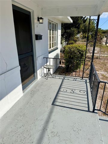 2318 4TH STREET S 2, St Petersburg, FL 33705
