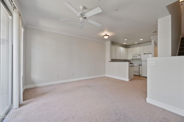 4455 E PARADISE VILLAGE Parkway S 1122, Phoenix, AZ 85032