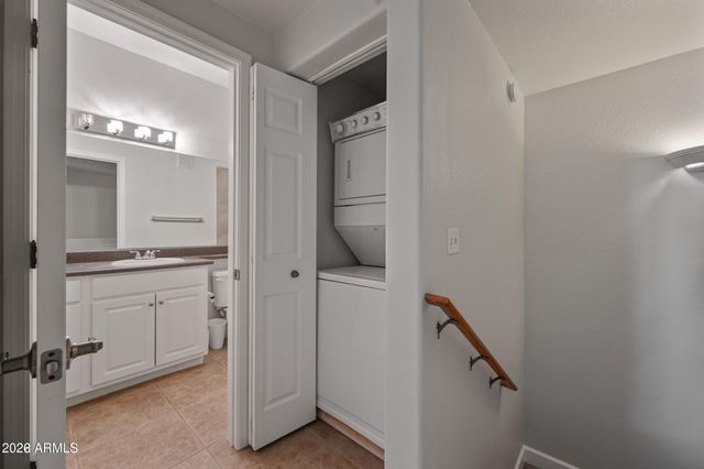 4455 E PARADISE VILLAGE Parkway S 1122, Phoenix, AZ 85032