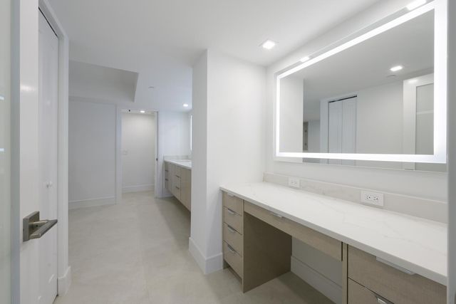 525 S Flagler Drive 14c, West Palm Beach, FL 33401