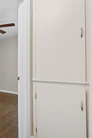 2005 S Hedges Avenue, Independence, MO 64052