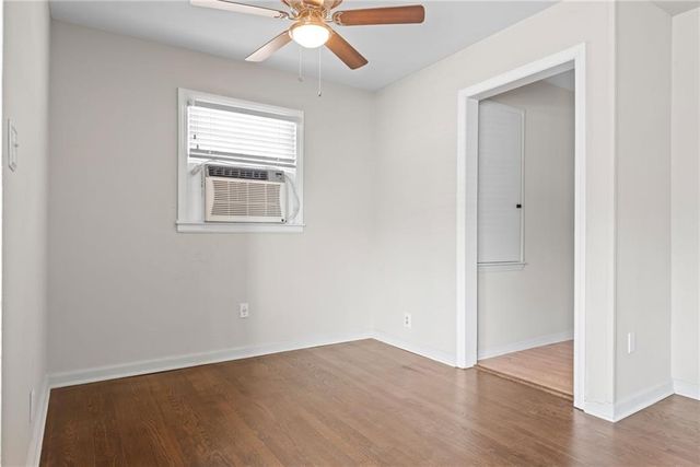 2005 S Hedges Avenue, Independence, MO 64052