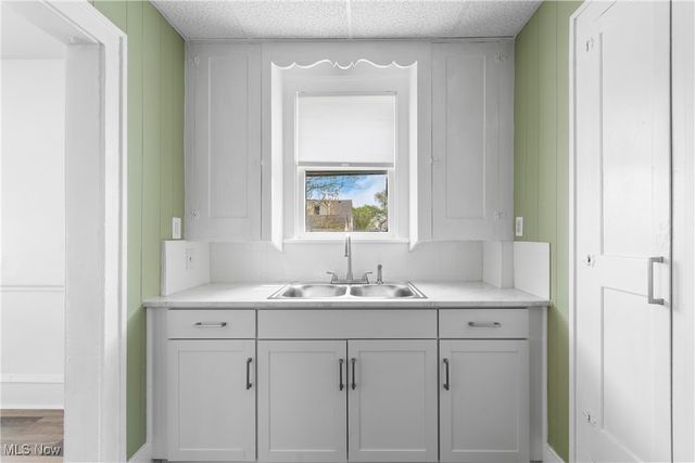 1210 17th Street NE, Canton, OH 44705