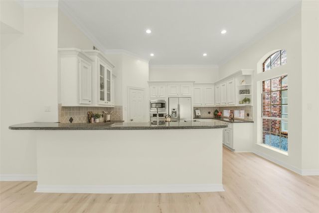 6885 Tournament Drive, Houston, TX 77069