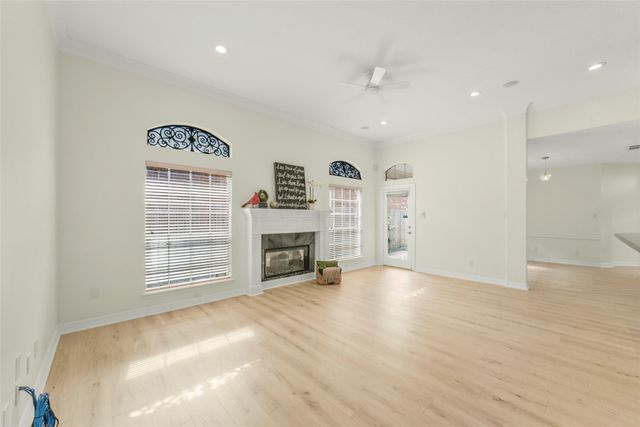 6885 Tournament Drive, Houston, TX 77069