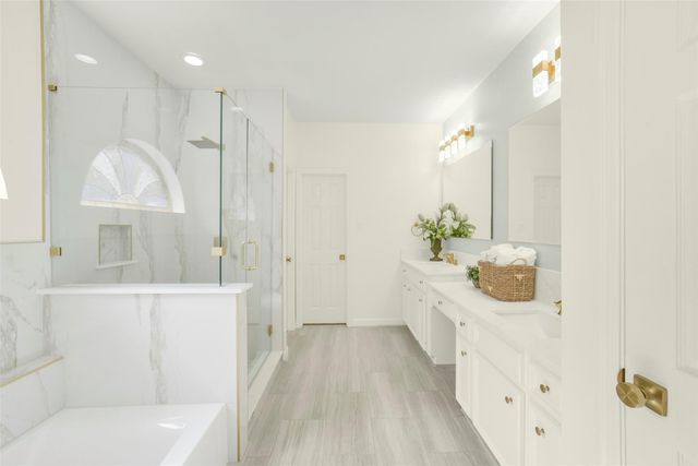 6885 Tournament Drive, Houston, TX 77069