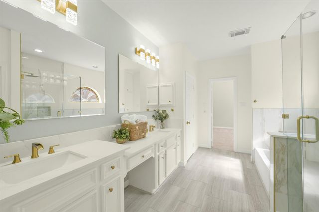 6885 Tournament Drive, Houston, TX 77069